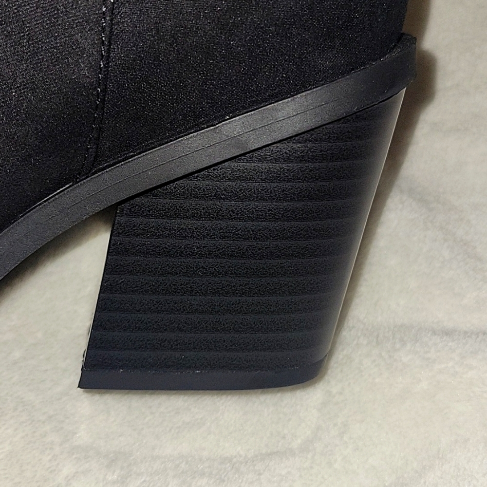 JustFab 2in Black Booties - Picture 3 of 4